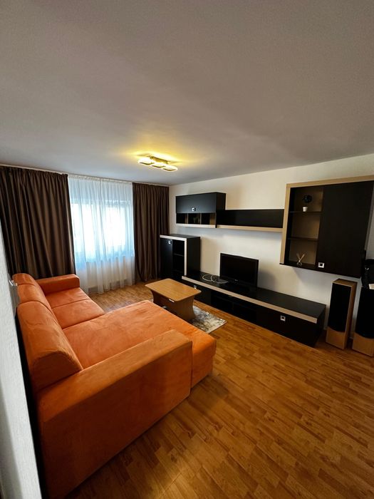 Apartament 3 camere central de închiriat în Râmnicu Vâlcea