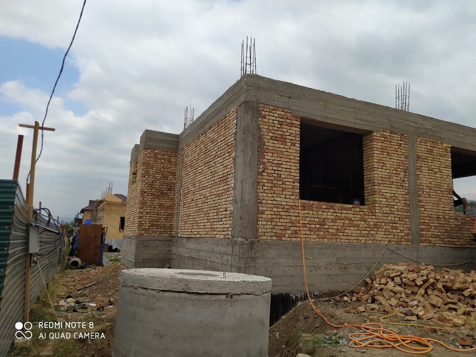 Красный кирпич (рядовой, кладочный) отличного качества