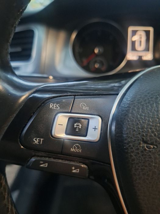 VOLKSWAGEN Golf 2014 — imagine 4