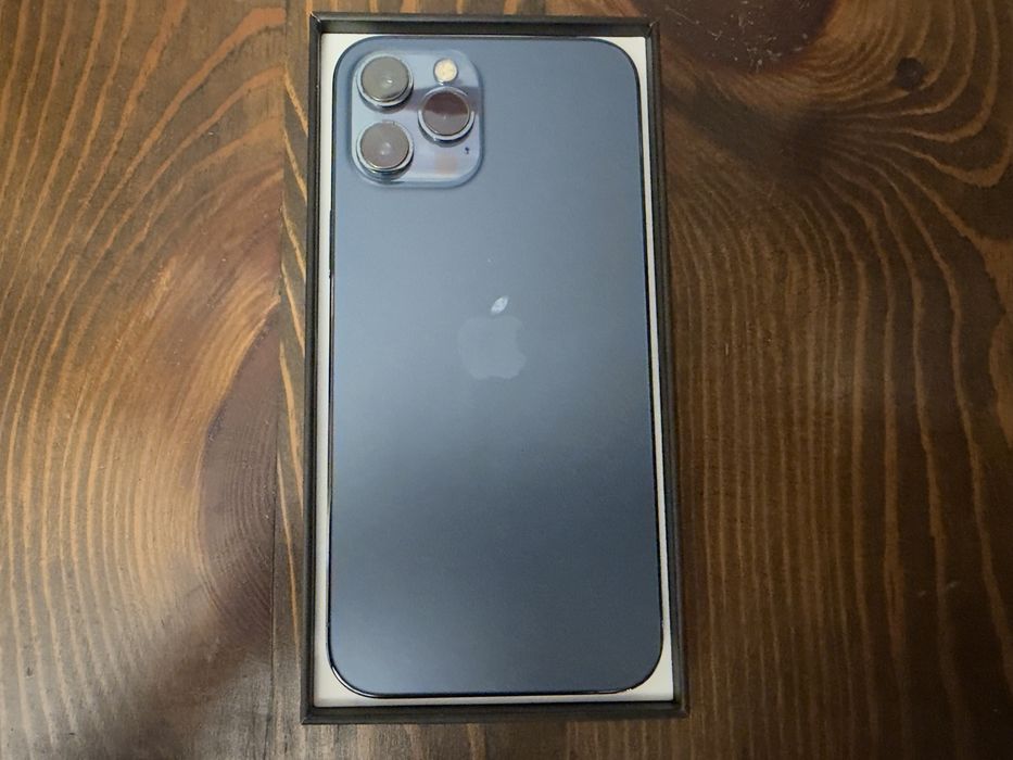 Продам Iphone 12 pro max 128 gb