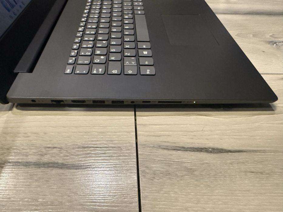 Lenovo ideapad 320-17ikb/4415u/8гб/256гб ссд