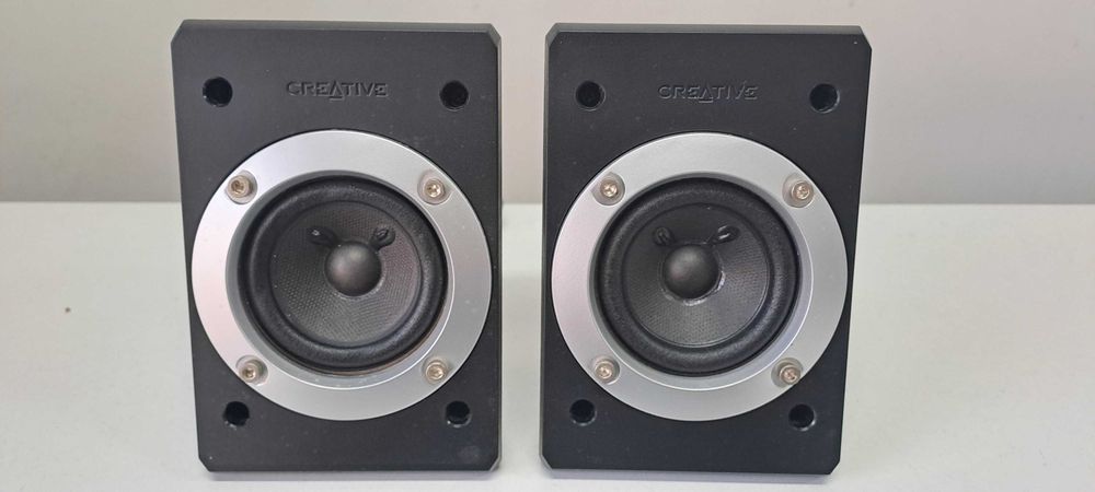 [OFERTĂ] Creative 2 boxe sateliti – Sunet Premium