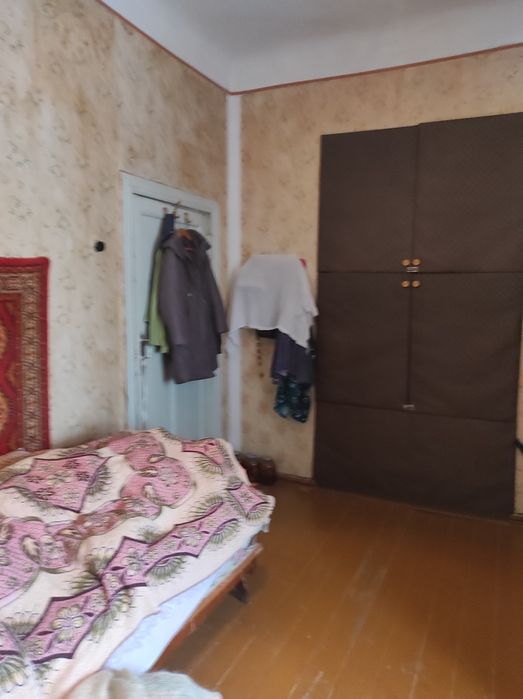 Продается 3х комнатная квартира на 2 этаже