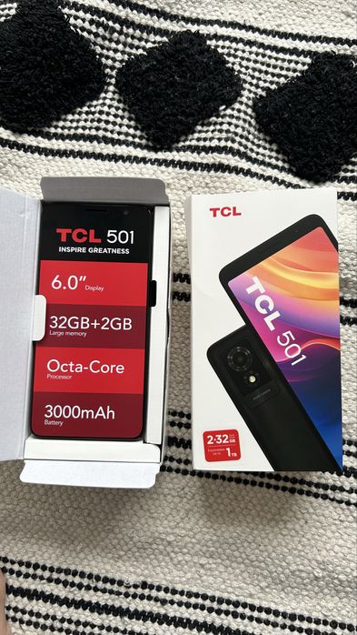 Telefon TCL 501