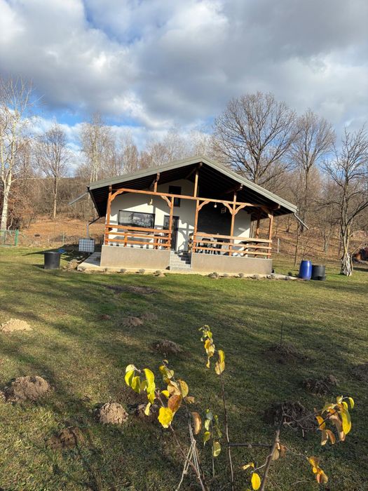 Casa de vacanta de vanzare