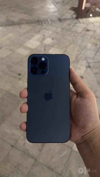 Iphone 12 pro max.