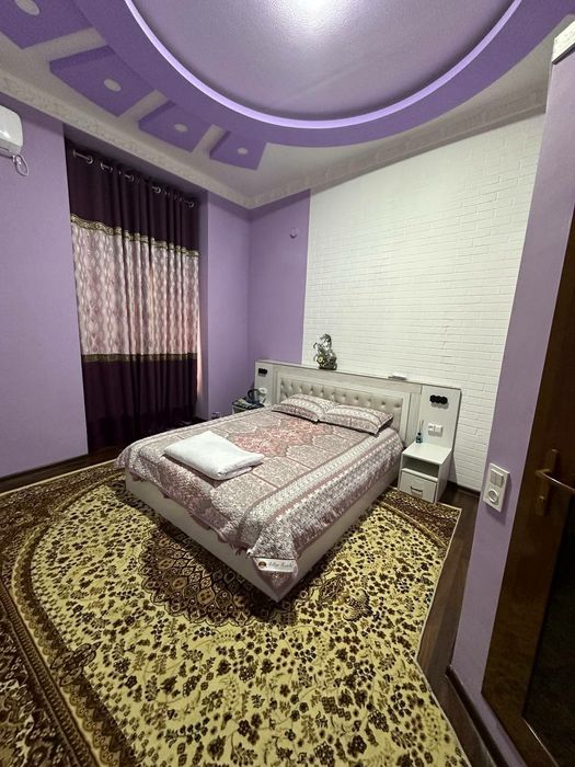 Продается 2 этажни шикарний евро ремонтом дом земля сентр городе