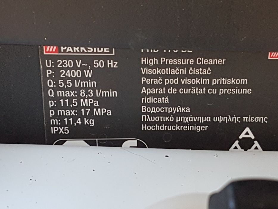 Aspirator, aparat curățare abur Karcher si pompa sub presiune Karcher,