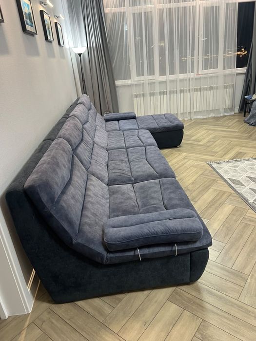 Продам угловой диван 4 метра