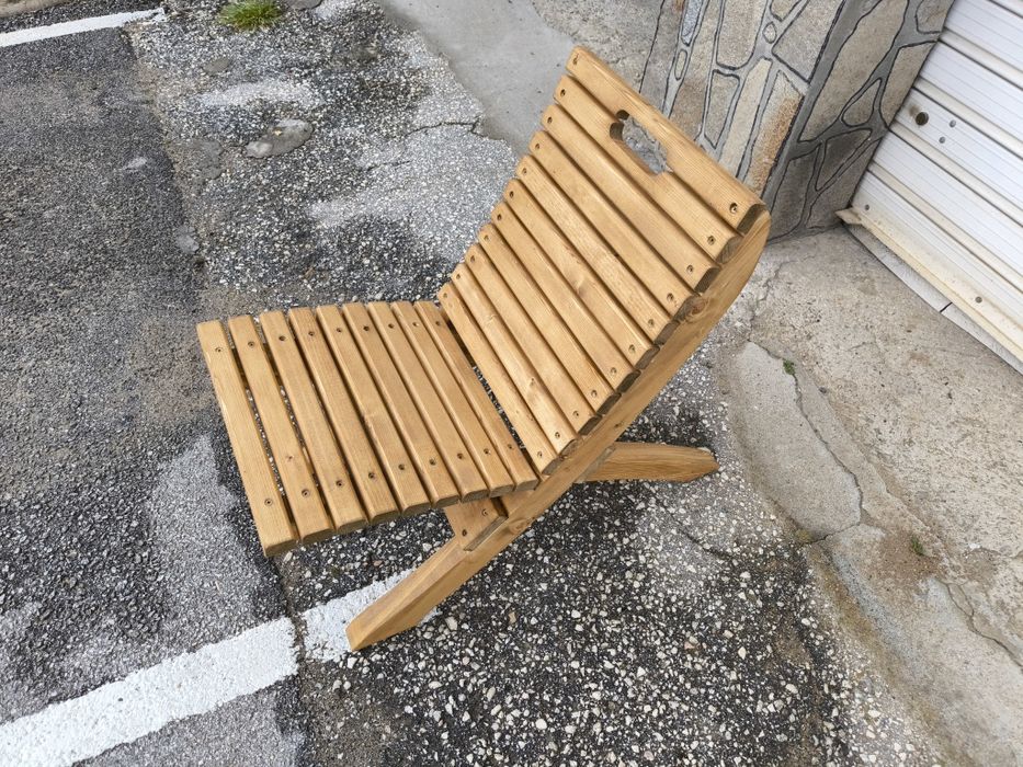 Дървени градински сгъваеми столове