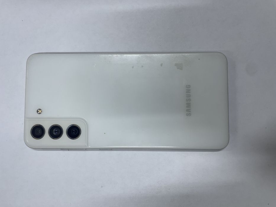 Samsung galaxy s21 fe xotirasi 256gb