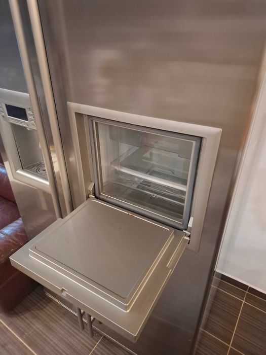 Хладилник BEKO  и фризер  Snaige