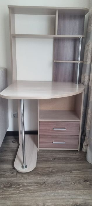 Продам стол ученический, компьютерный