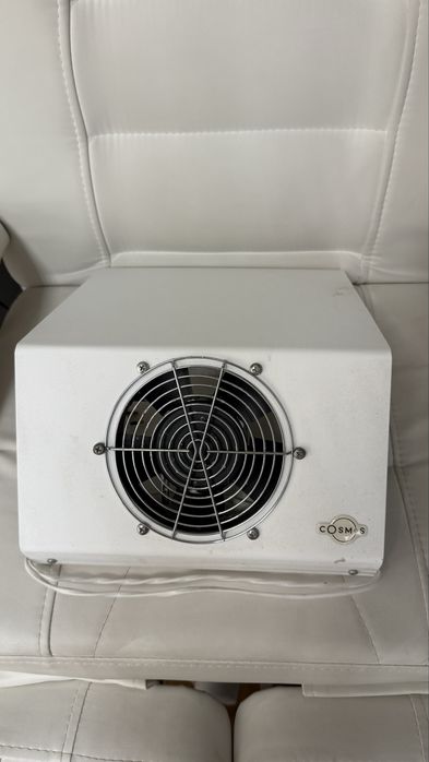 Продам , пылесос для маникюра .