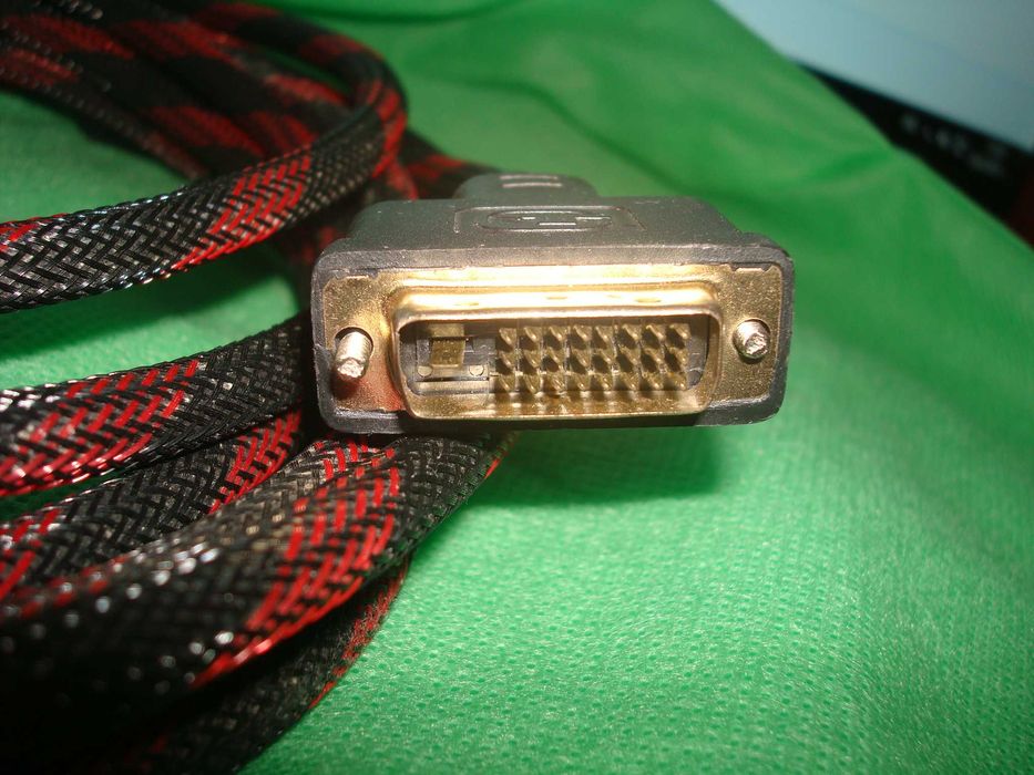 DVI кабел 5 метра