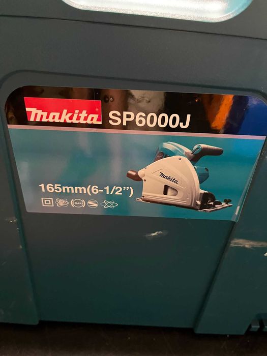 Fierăstrău circular cu imersie Makita SP6000J