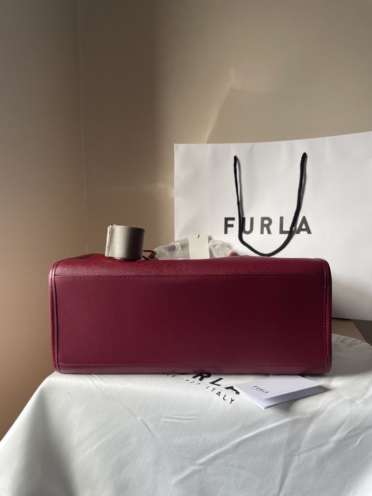 Голяма нова чанта Furla бордо