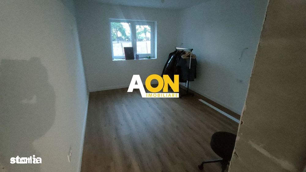 Casă 4 Camere, 2 Bai, 900mp Teren