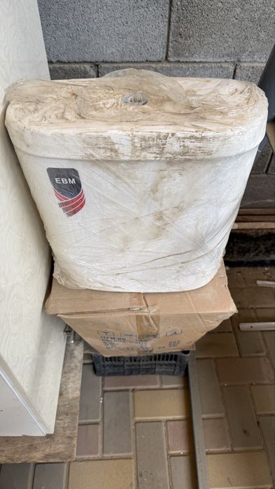 Унитаз новый фирмы ЕВМ