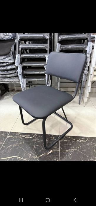 Silvya stul sifatli va hamyonbob