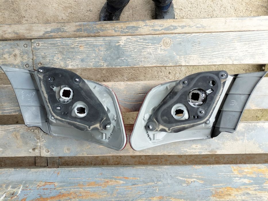 Toyota Camry артқы фар