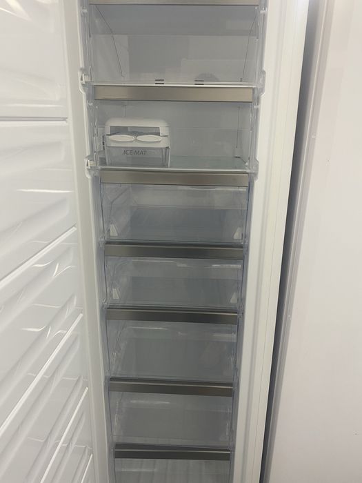 Фризер Whirlpool