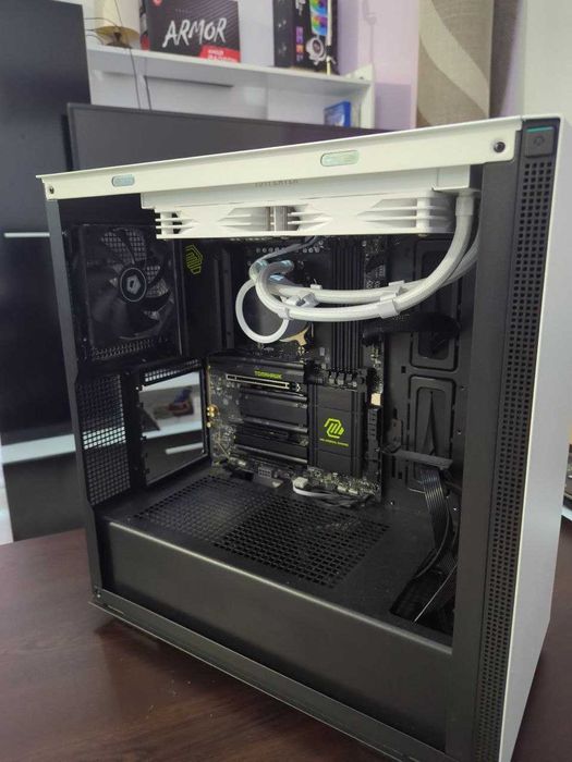 Ryzen 9900x3d + Msi X870 TOMAHAWK + водно