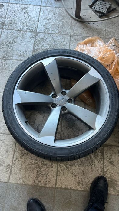 Продам Диски с шинами