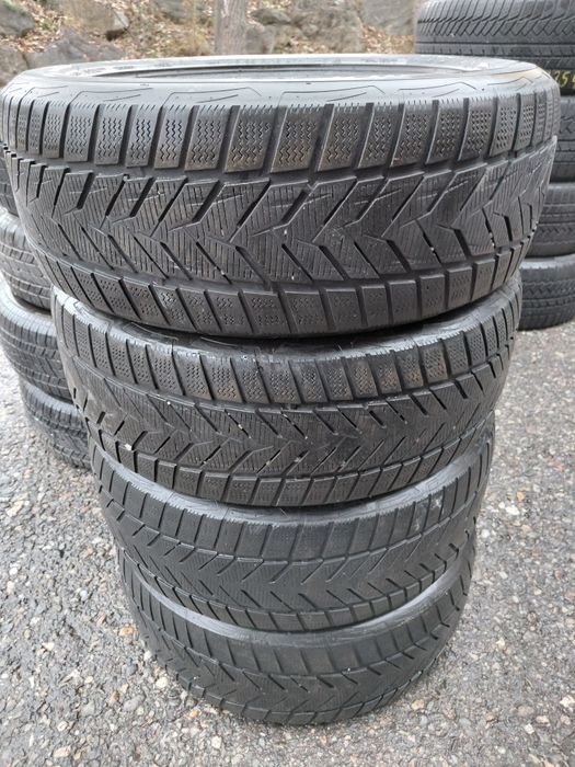 215/55/16"Vredestein 4бр.гуми