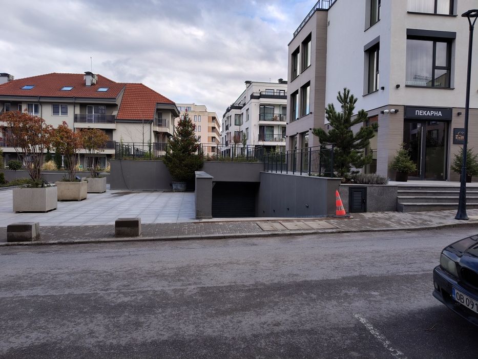 Дава се под наем Гараж / Паркомясто в София, Кръстова вада - 18 кв.м за 159.12 € - Снимка #3