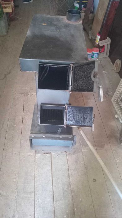 Otin komir pechka 700 sifatli deyarli yangi