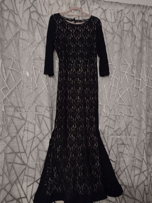 Rochita dantela neagra.