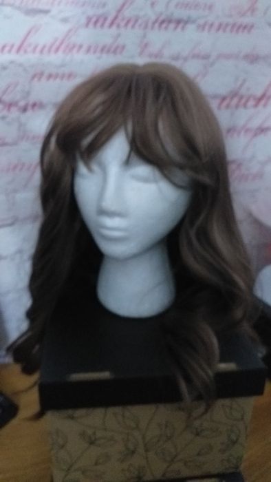 Перука с топ качество - Светлокафява синтетика