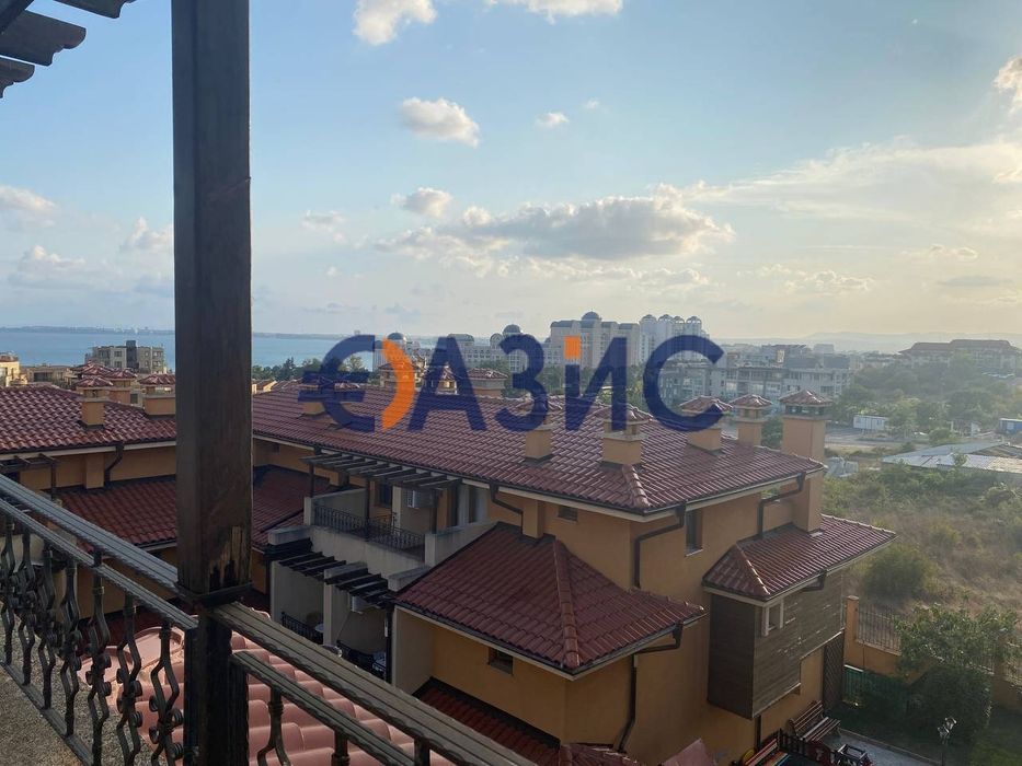 Продава се Двустаен апартамент в Свети Влас - 115 кв.м за 537 €/кв.м - Снимка #1
