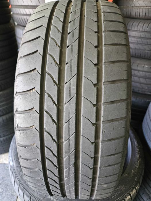 2бр 225/45/18  GOODYEAR RFT 6,5мм грайфер дот:22г Предлагаме монтаж--
