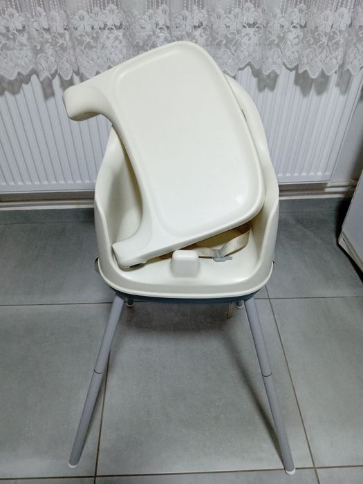 Scaun de masa copii