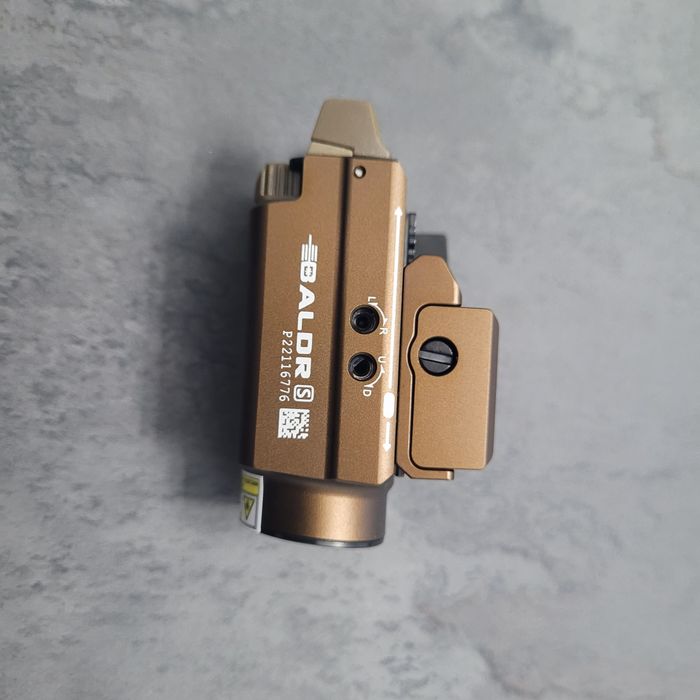 Подцевен фенер с лазер OLIGHT