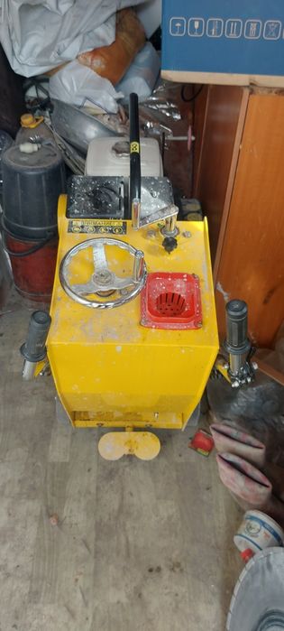 Асфальторез бензиновый