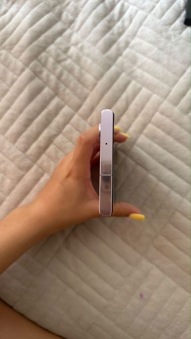 Продам Samsung S23 Ultra