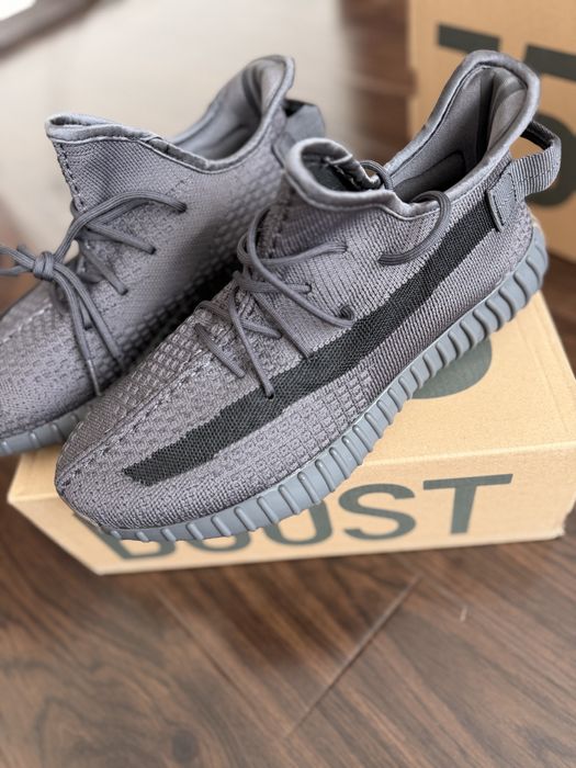 Adidas Yeezy 350 V2