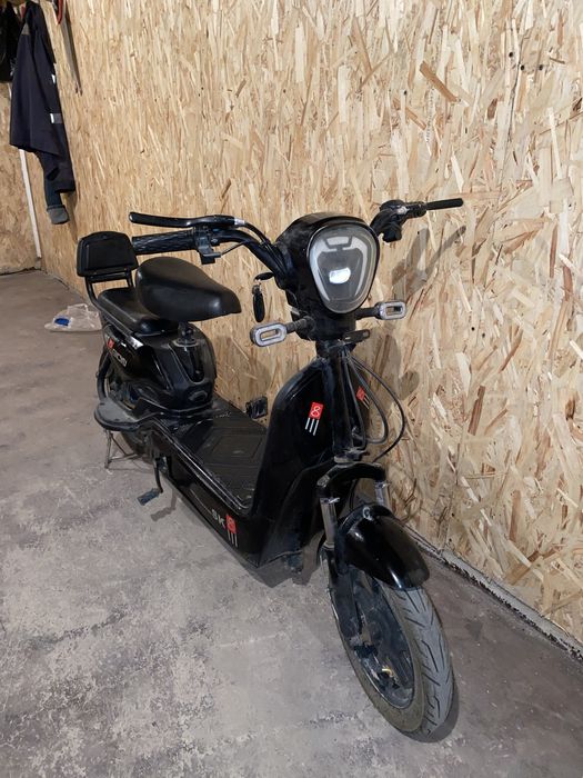 Электроскутер Sk8