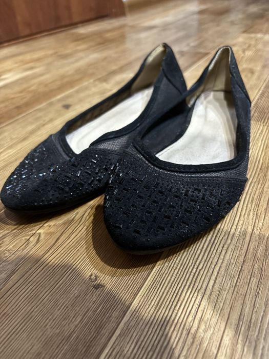 Продам женские балетки