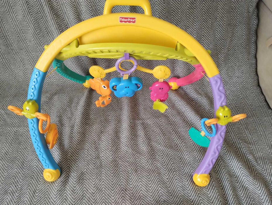 Fisher price активна гимнастика с животни