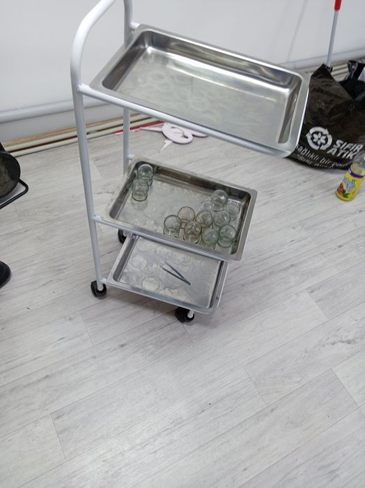 Помошник, каталка для