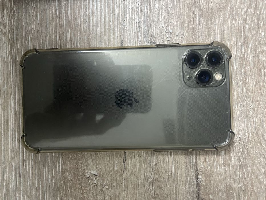 11 pro max продаю