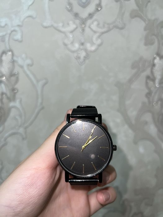 стильные новые часы