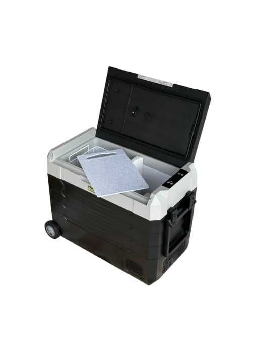 Frigider auto portabil cu roti 46.7 L EMD4x4