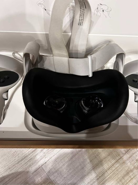 VR очила Meta - Oculus Quest 2