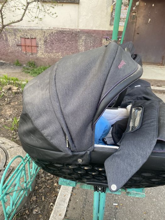 Коляска детская 3 в 1 Maggio