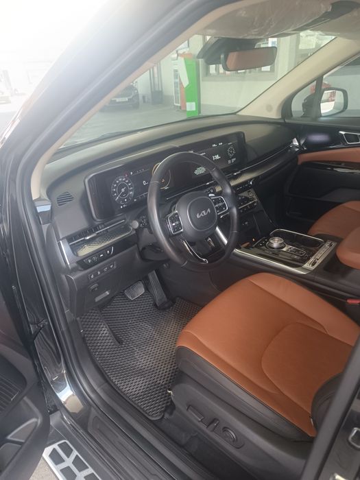 Kia Carnival sroʻchne sotladi